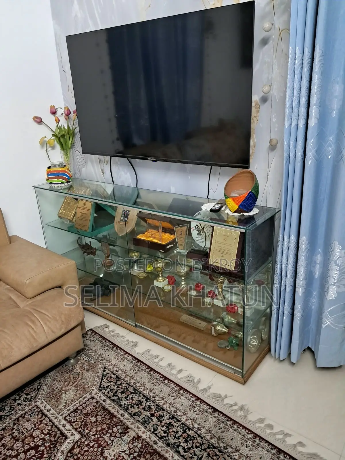 TV Cabinet/Glass Showcase