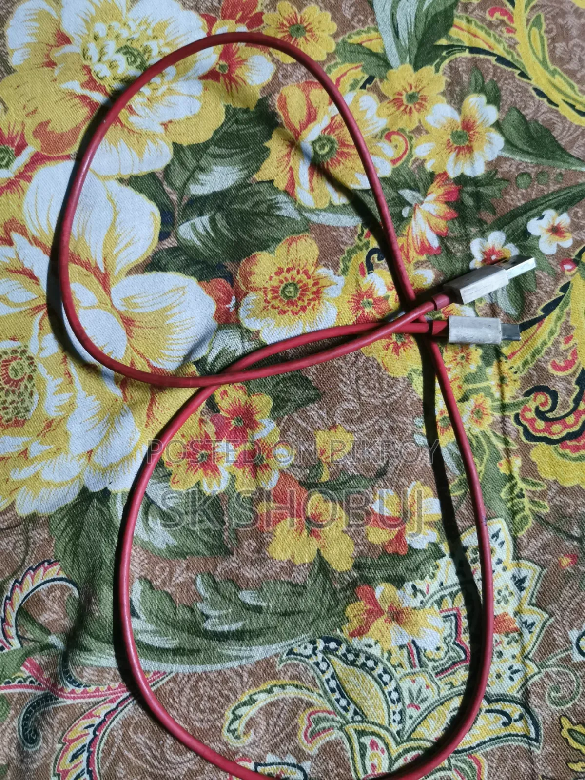 A OnePlus 60W cable