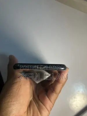 Apple iPhone SE (2020) 64 GB Black