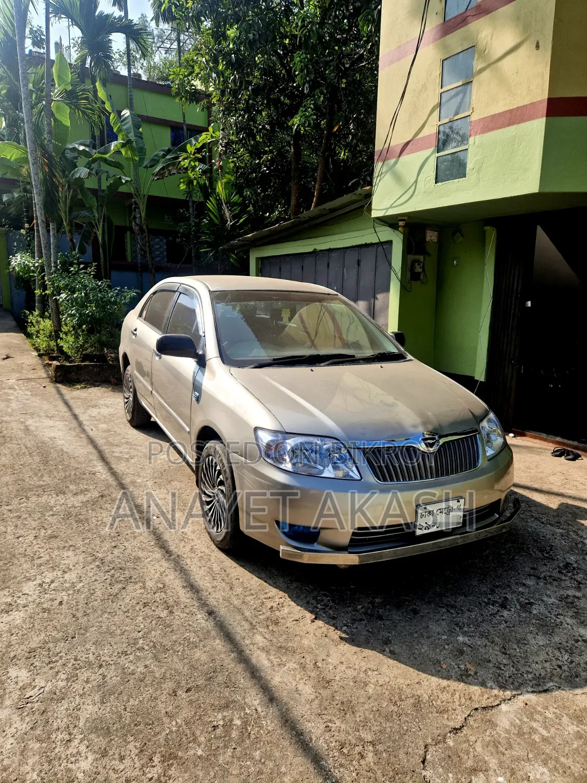 Toyota Corolla 2004 Gold