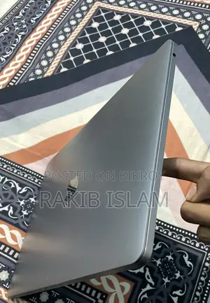 ল্যাপটপ অ্যাপল ম্যাকবুক ২০১৬ ১৬জিবি ইন্টেল কোর আই৭ এসএসডি ২৫৬জিবি