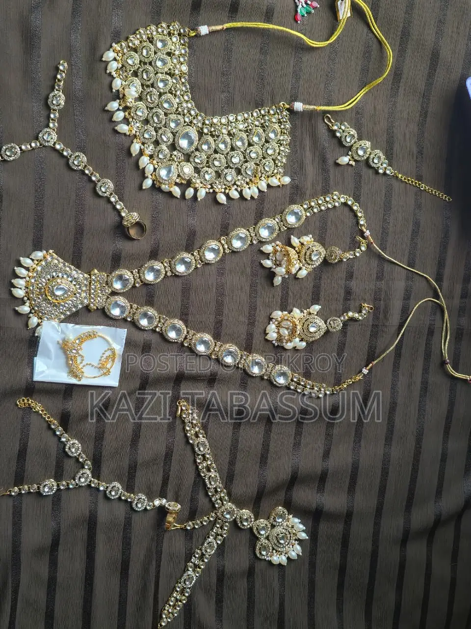 Unused Pakistani Kundan Bridal Jewellery Set.