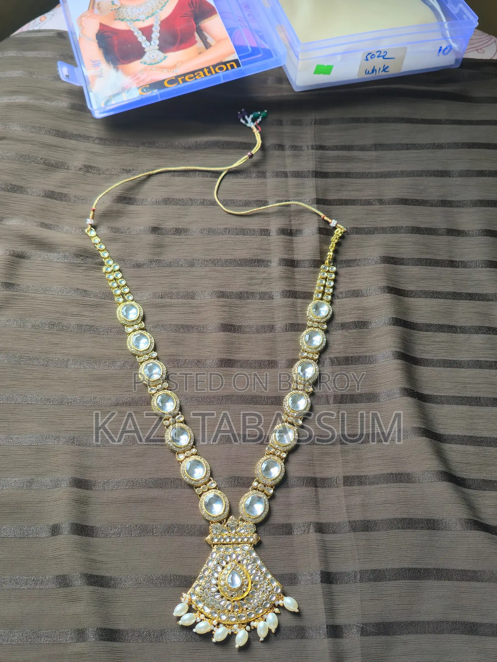 Unused Pakistani Kundan Bridal Jewellery Set.