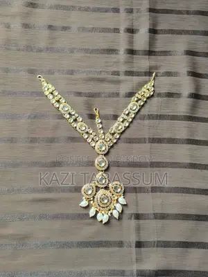 Unused Pakistani Kundan Bridal Jewellery Set.