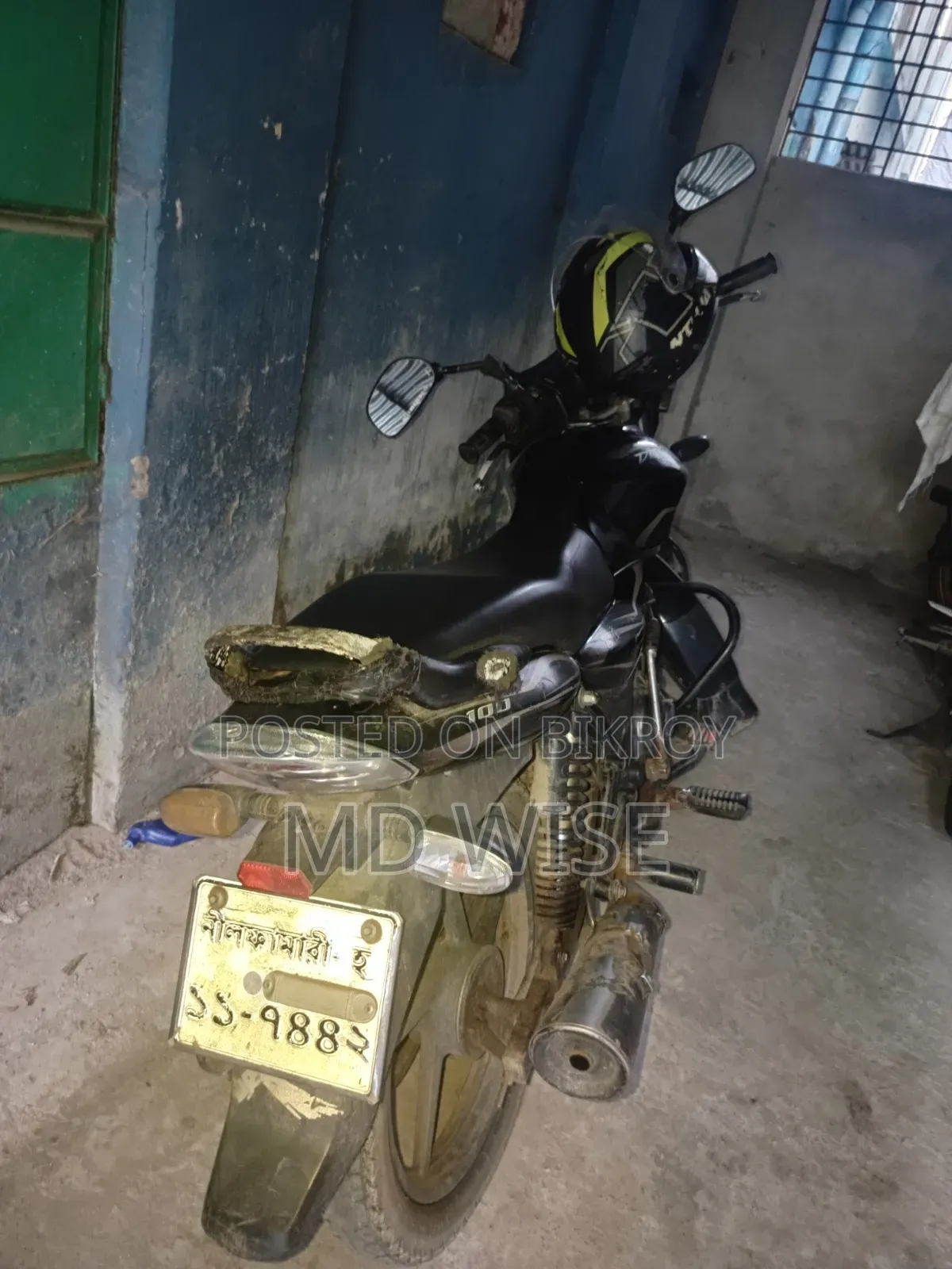 Bajaj Discover 100 2011 Black