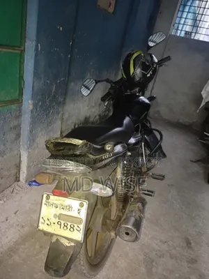 Bajaj Discover 100 2011 Black
