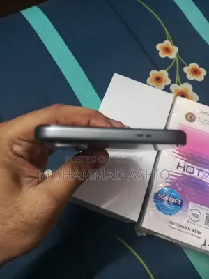 Infinix Hot 70 128 GB Black