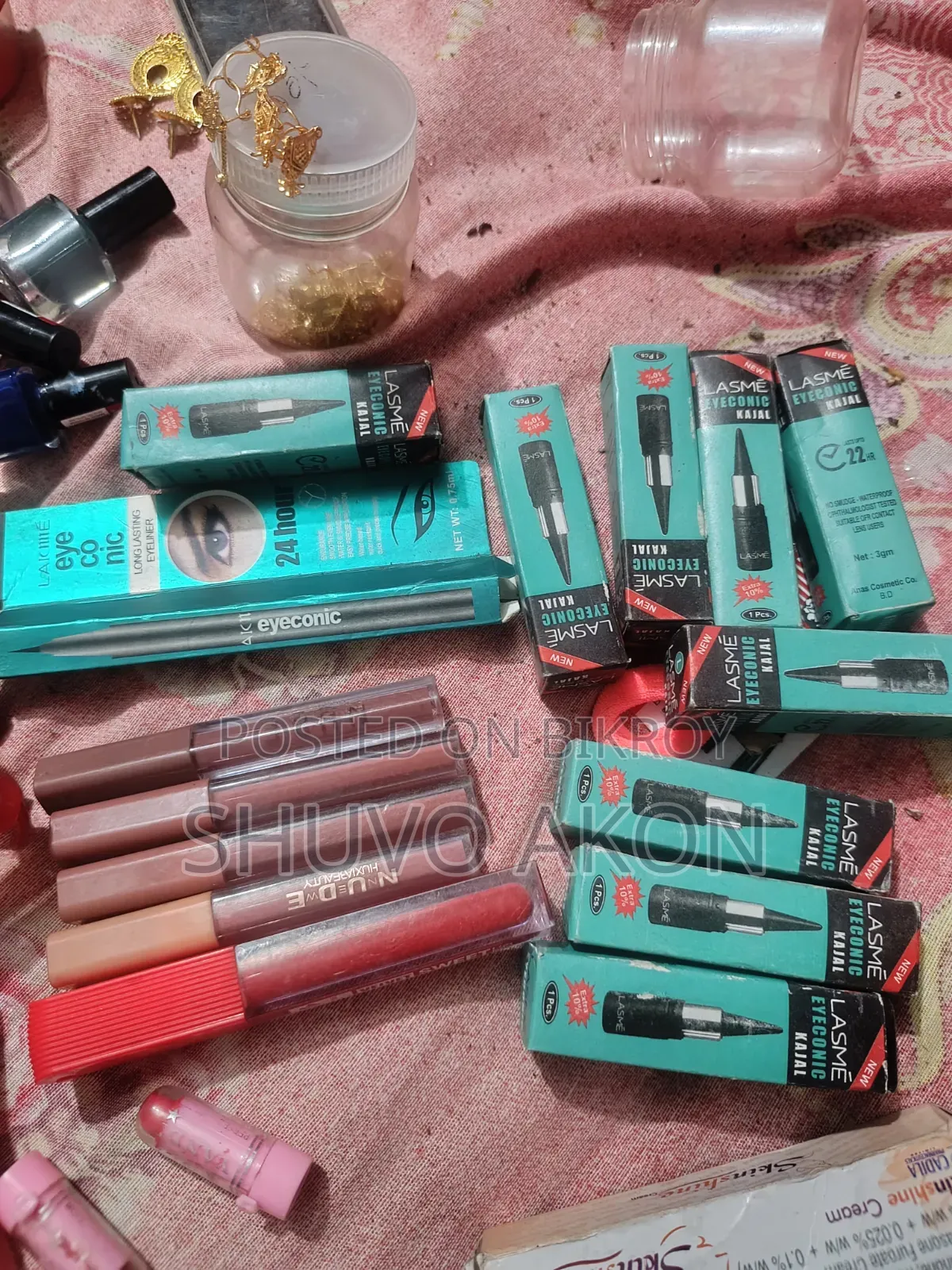 Cosmetic Item