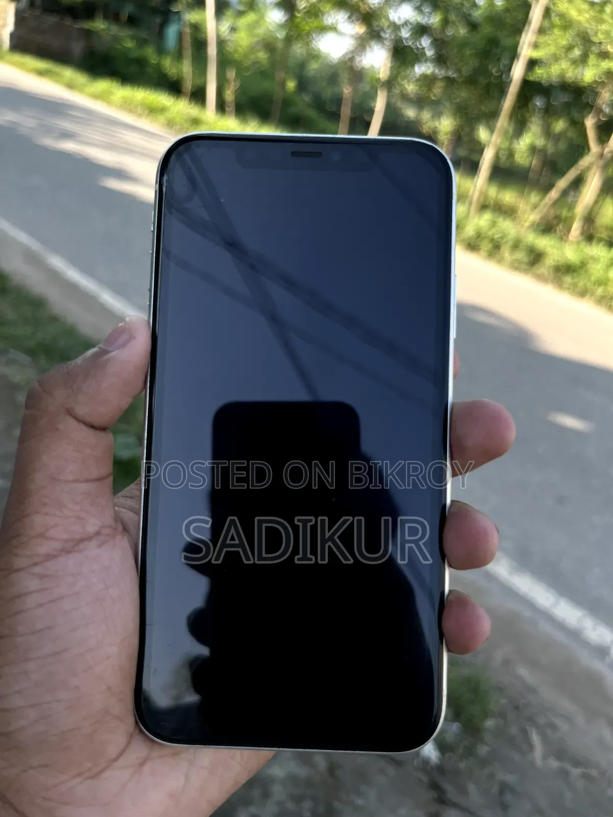অ্যাপল আইফোন ১১ ৬৪ জিবি হোয়াইট