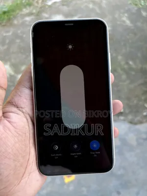 অ্যাপল আইফোন ১১ ৬৪ জিবি হোয়াইট