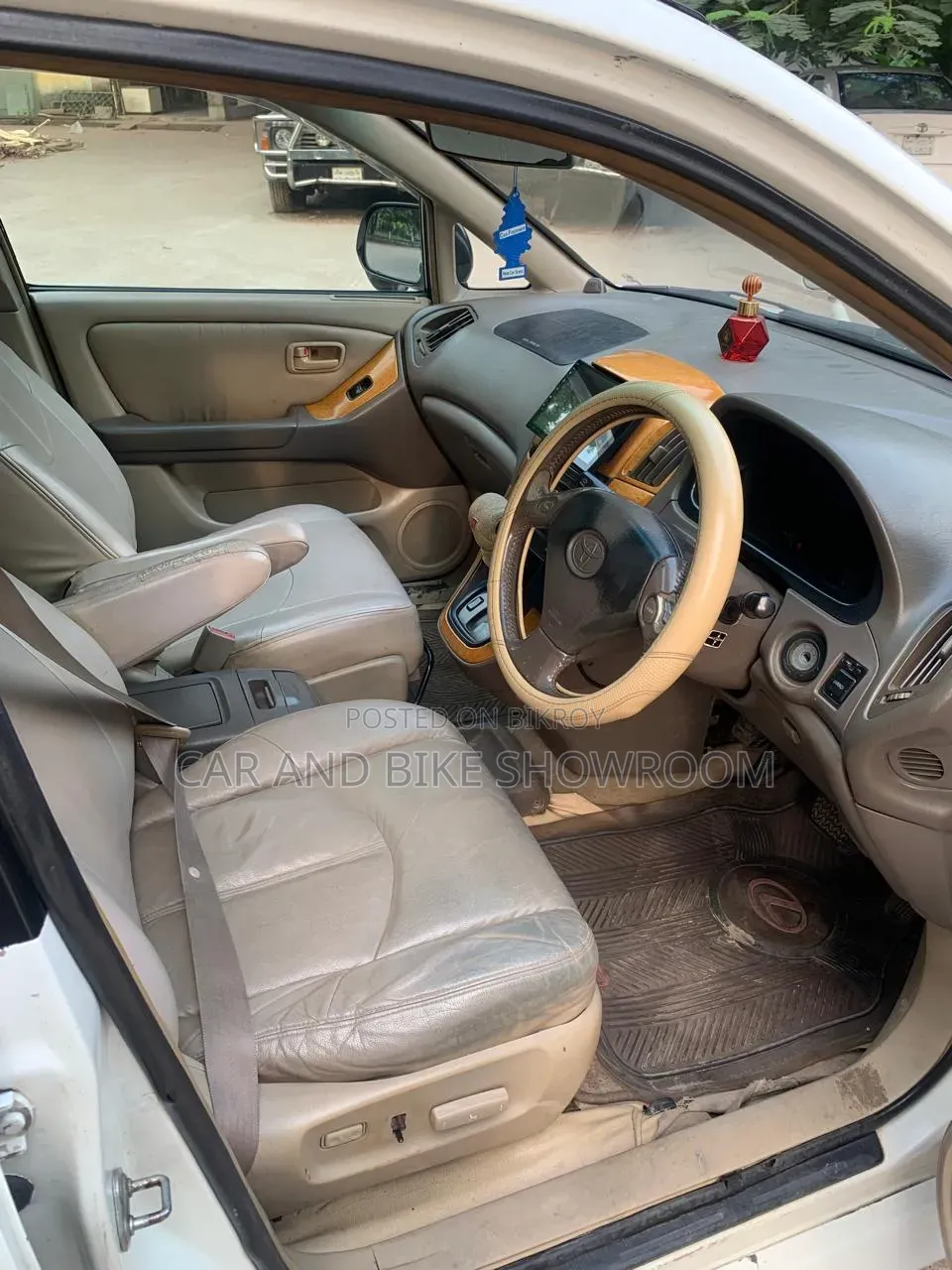 Lexus RX 300 4WD 1999 White