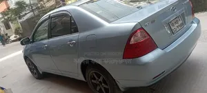 টয়োটা করোল্লা ২০০৪ নীল