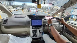 Toyota Noah 2013 Pearl