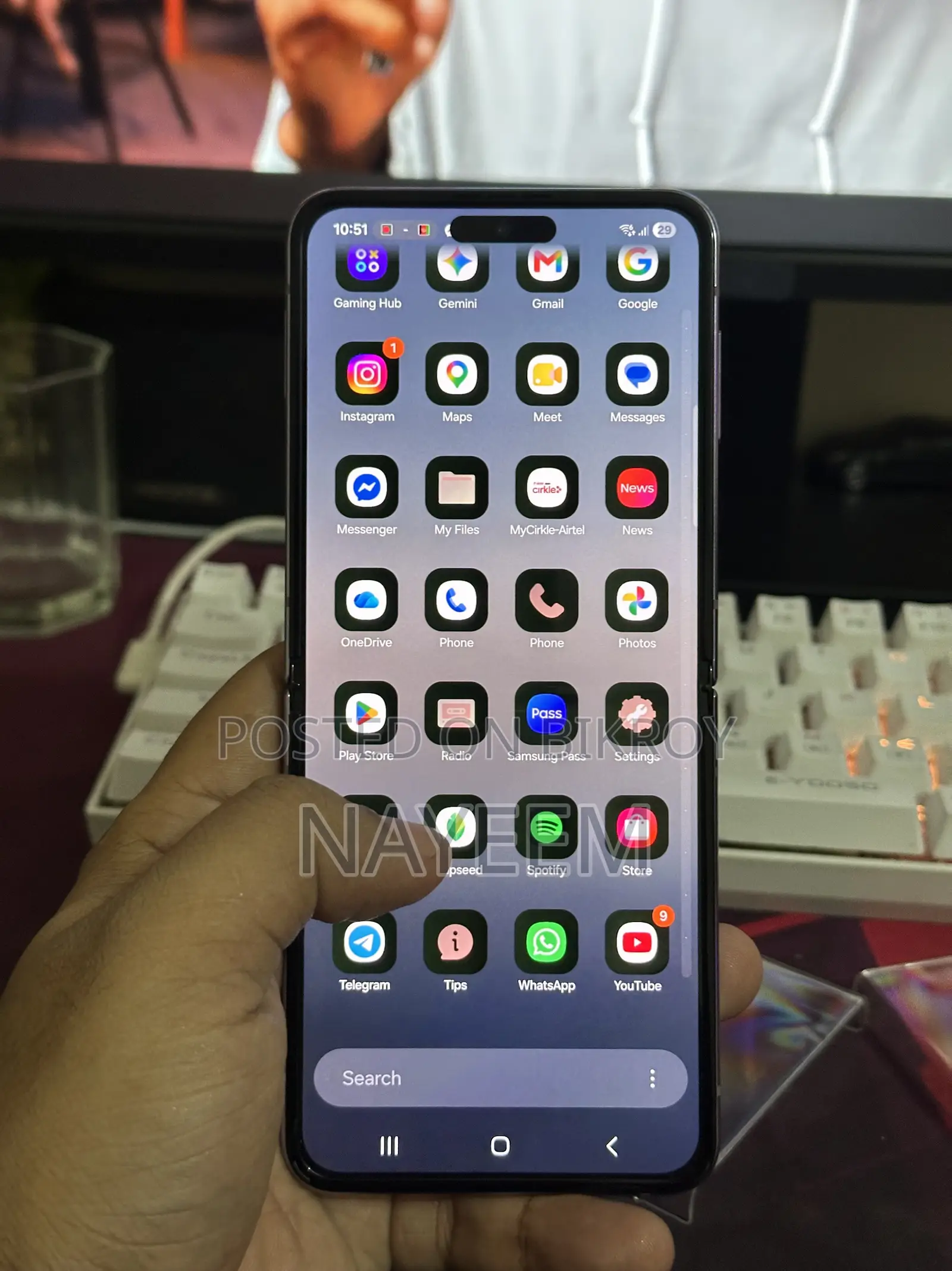 New Samsung Galaxy Z Flip4 128 GB Purple