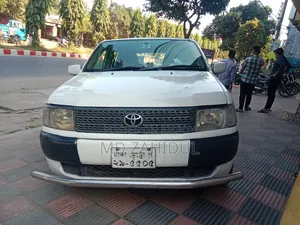 টয়োটা প্রোবক্স ২০০৫ সাদা
