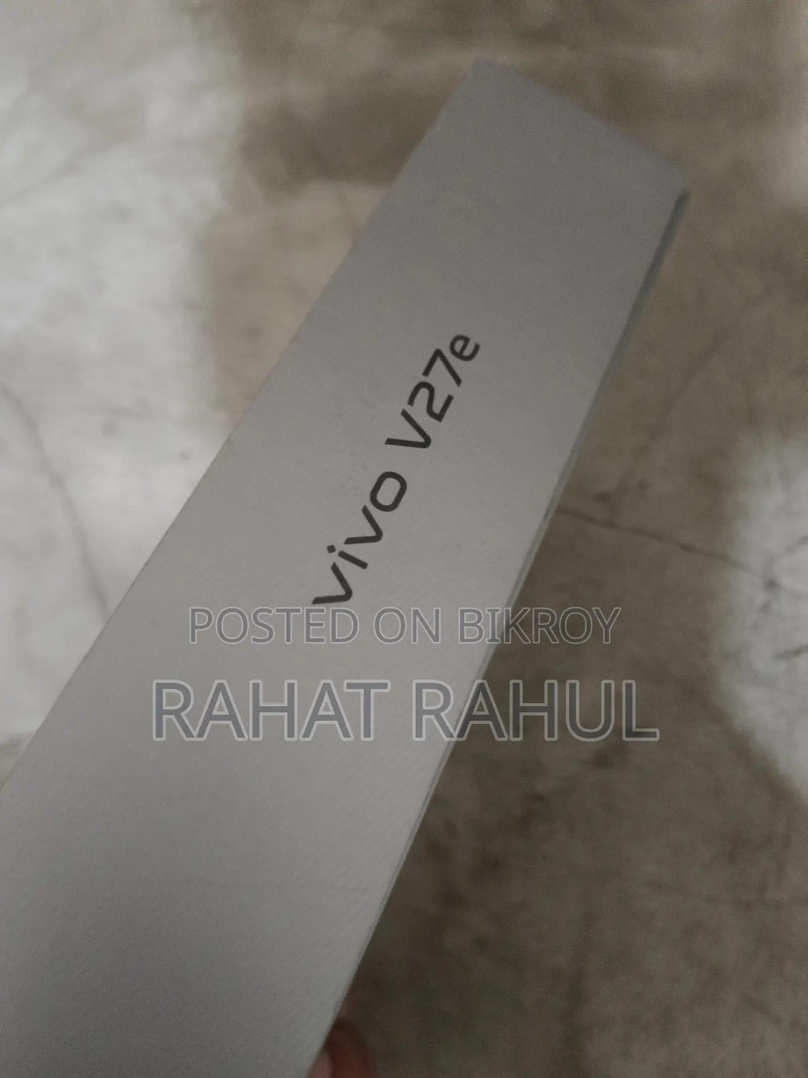 Vivo V27e 256 GB Silver