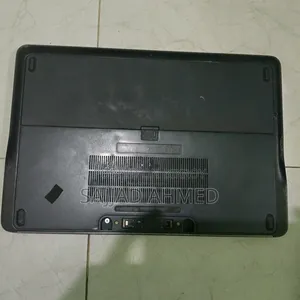ল্যাপটপ ডেল ল্যাটিটিউড ই৭৪৪৪ ৪জিবি ইন্টেল কোর আই৫ এসএসডি ২৫৬জিবি