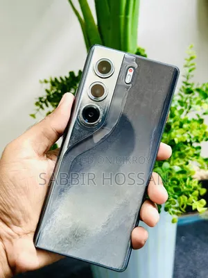 টেকনো ক্যামন ৪০ প্রো ৪জি ২৫৬ জিবি ব্ল্যাক
