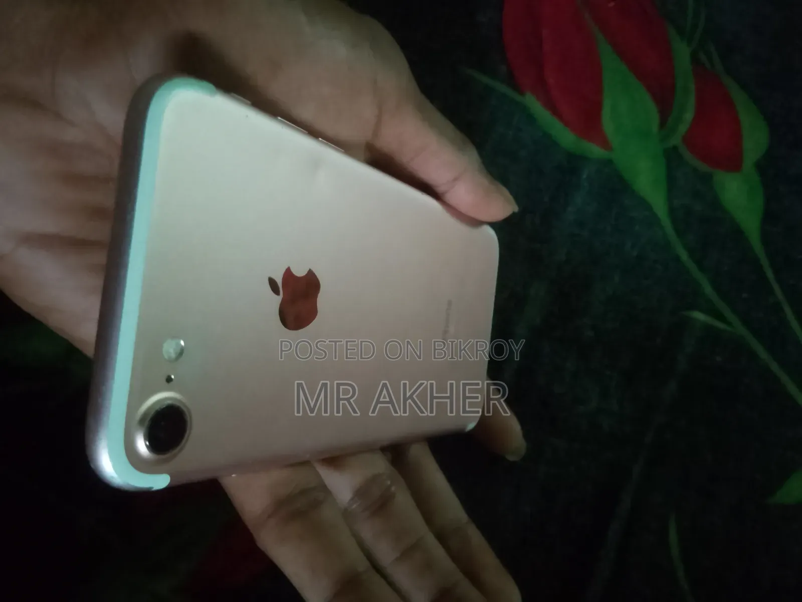 অ্যাপল আইফোন ৭ ১২৮ জিবি রোজ গোল্ড