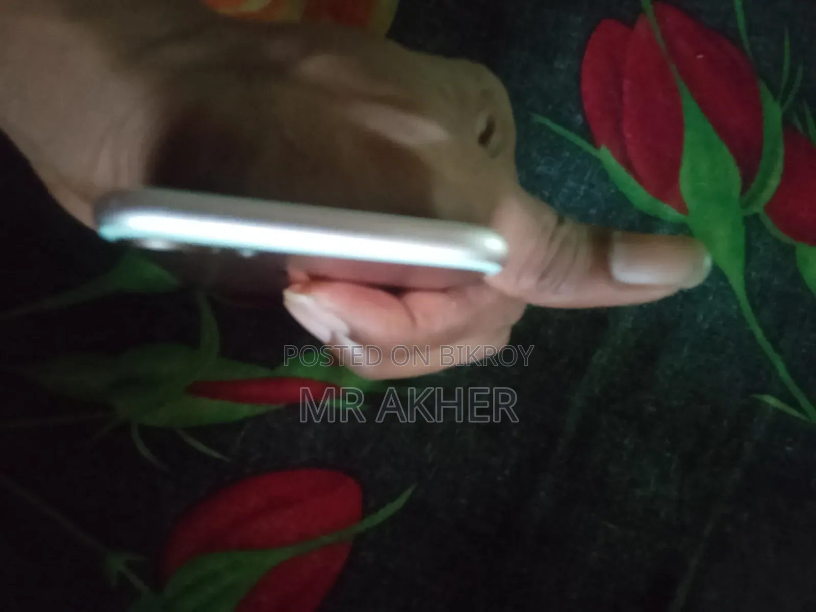 অ্যাপল আইফোন ৭ ১২৮ জিবি রোজ গোল্ড