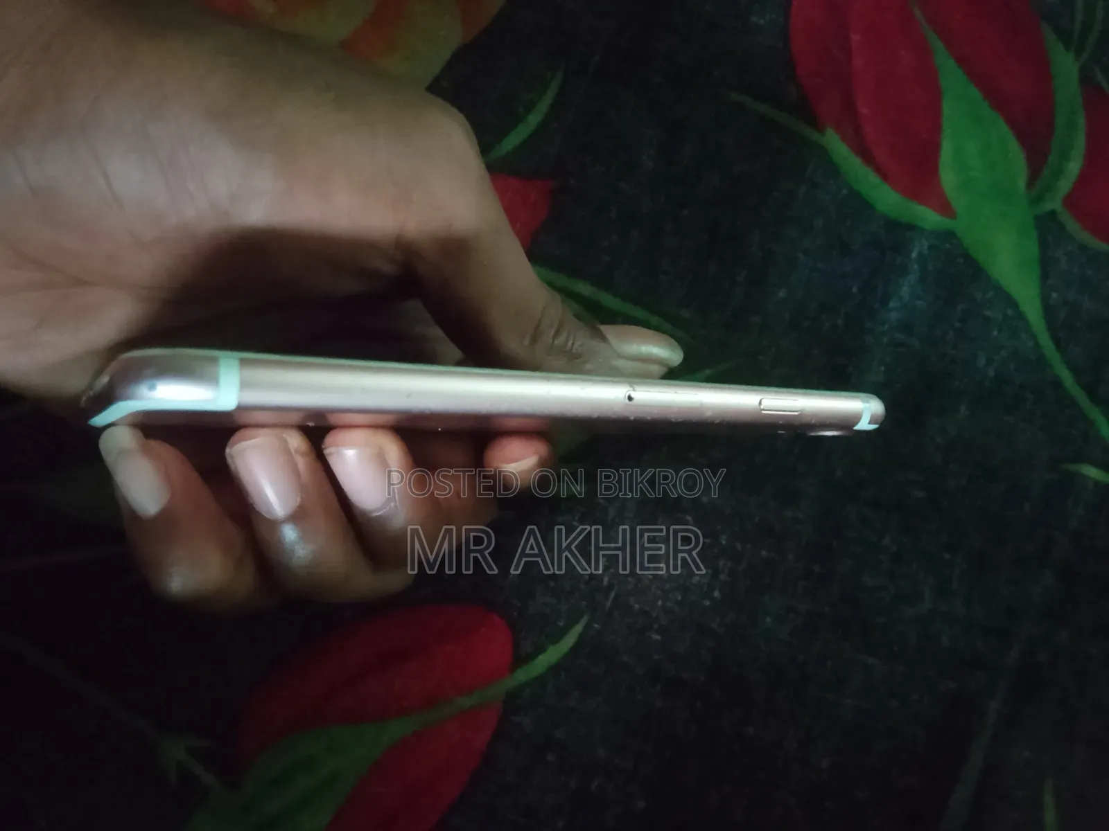 অ্যাপল আইফোন ৭ ১২৮ জিবি রোজ গোল্ড
