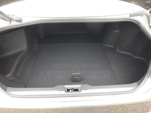 Toyota Crown 2021 Gray