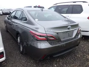 Toyota Crown 2021 Gray