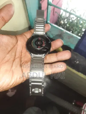 স্যামসাং স্মার্ট ওয়াচ বিক্রি করতে চাই। মডেল ছবিতে দেখতে পাবেন।