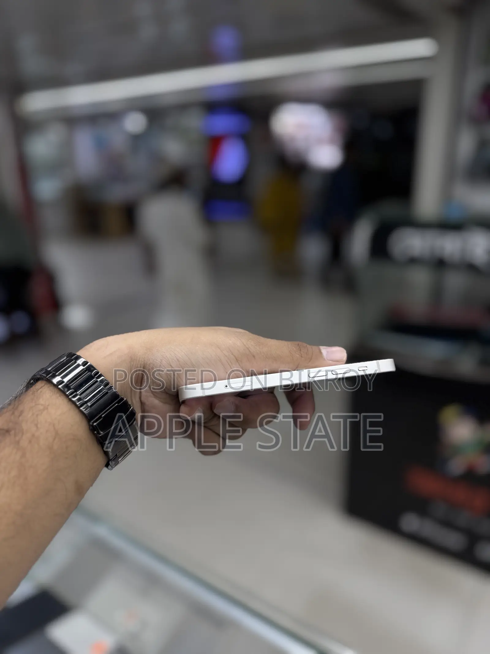 অ্যাপল আইফোন ১৩ মিনি ১২৮ জিবি হোয়াইট