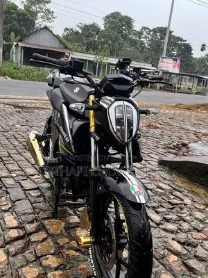 সুজুকি জিএস১৫০আর ২০২৫ কালো