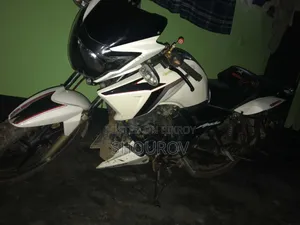 TVS Apache RTR 160 2V 2019 White
