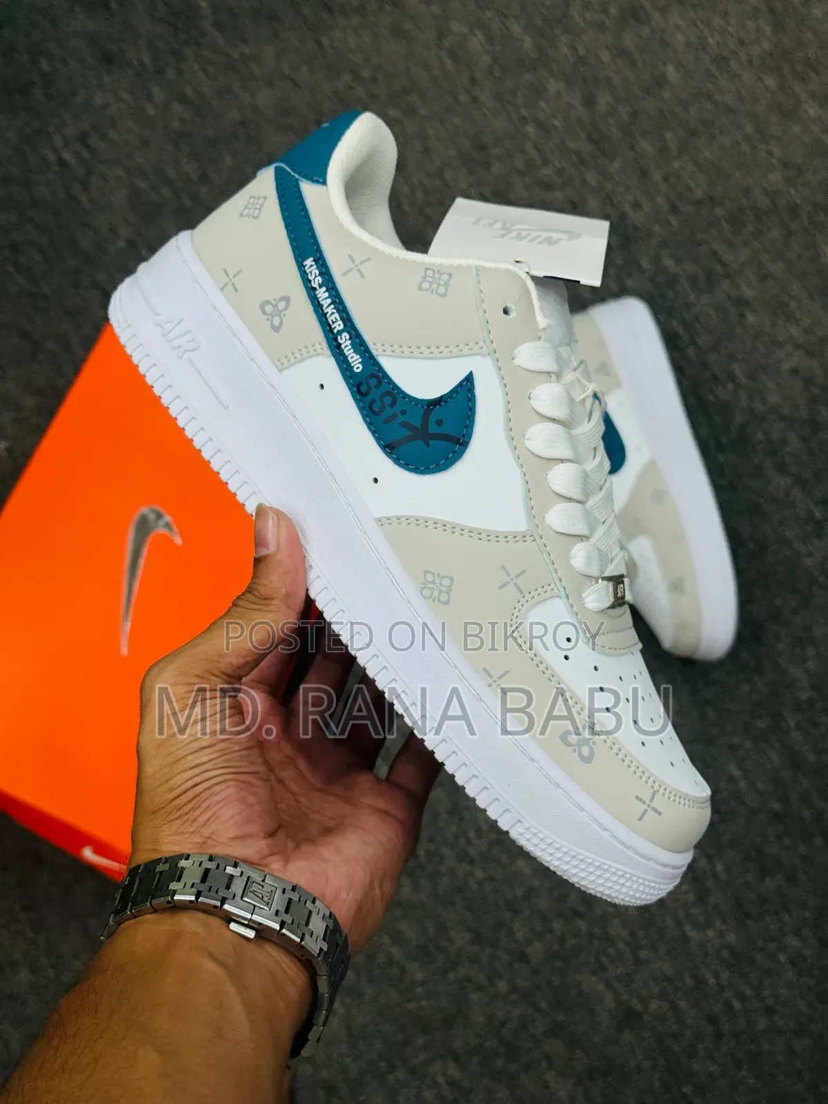 Nike Air Force 1 Low "Kiss-Maker Studio" কাস্টম এডিশন স্নিকার্স