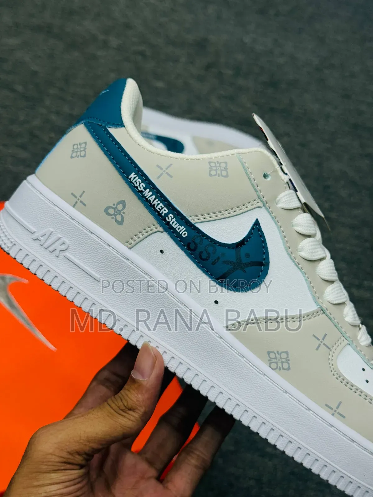 Nike Air Force 1 Low "Kiss-Maker Studio" কাস্টম এডিশন স্নিকার্স