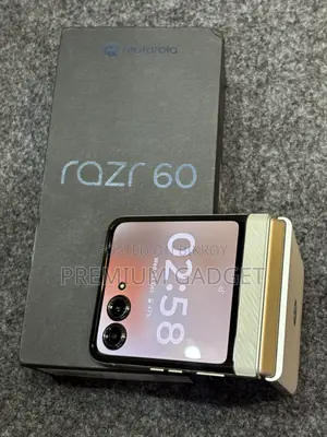 Motorola Razr 60 256 GB White