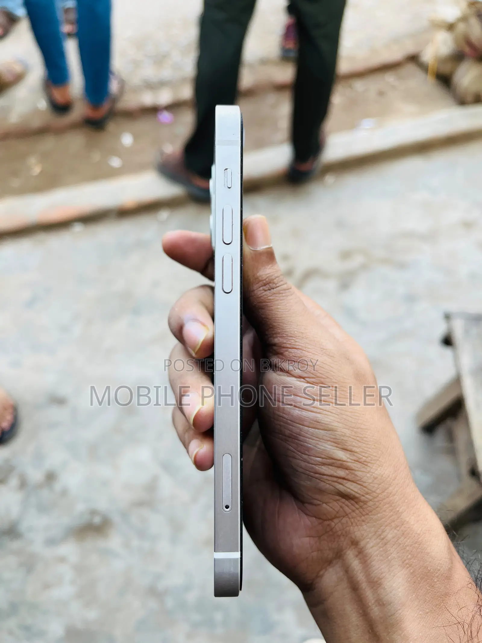 New Apple iPhone 12 128 GB White