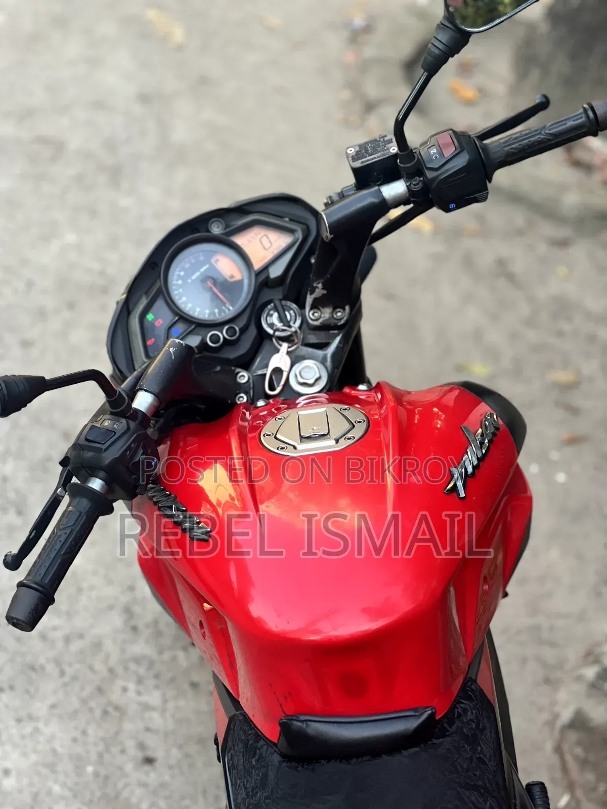বাজাজ পালসার এনএস ১৬০ ২০১৮ লাল