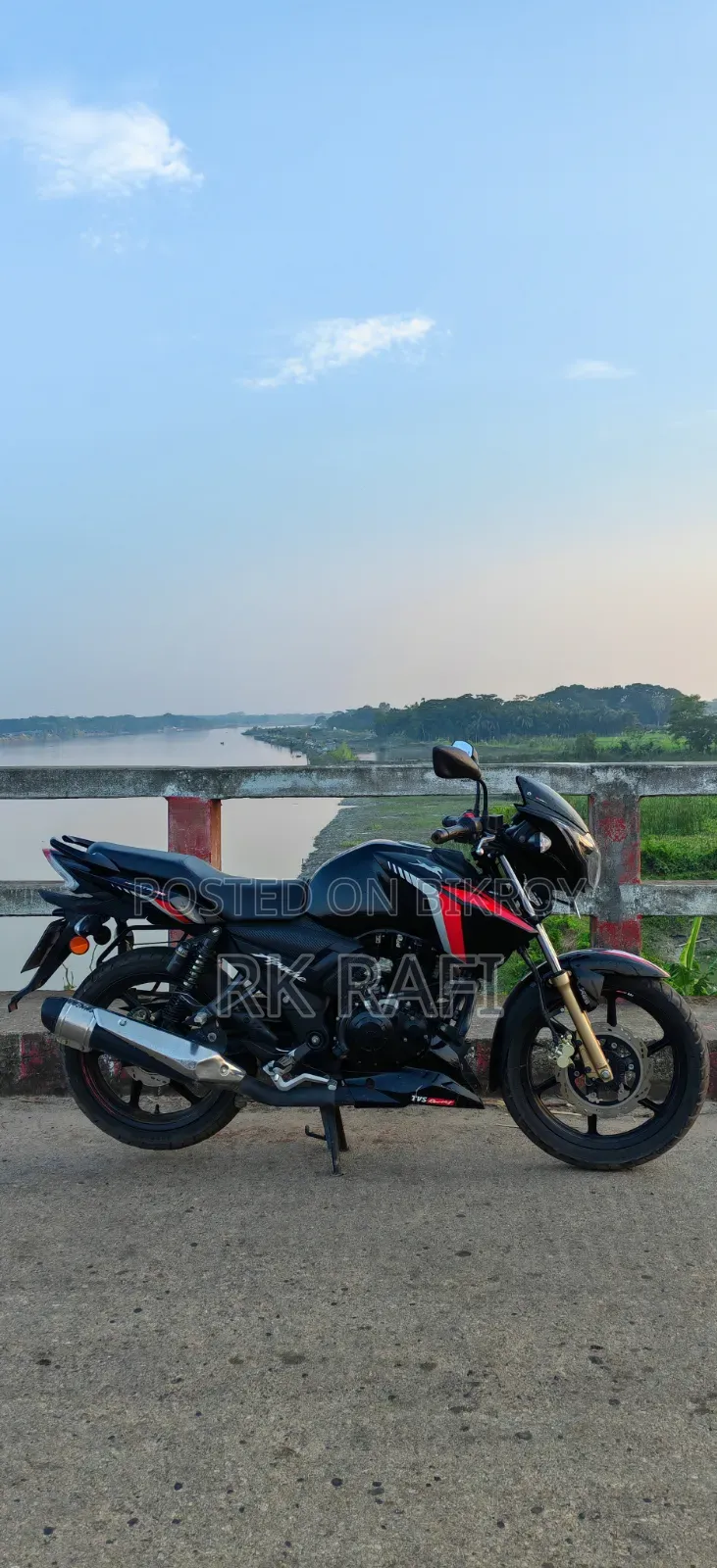 TVS Apache RTR 160 2V 2025 Black