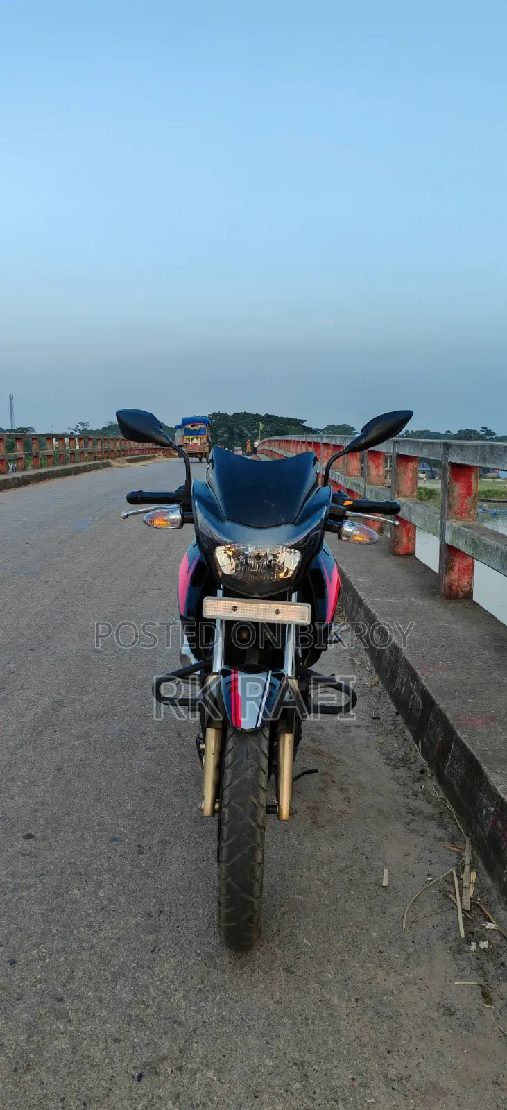 TVS Apache RTR 160 2V 2025 Black