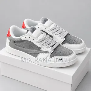 • Jordan 1 Low Travis Scott X Stüssy "Grey White Red"