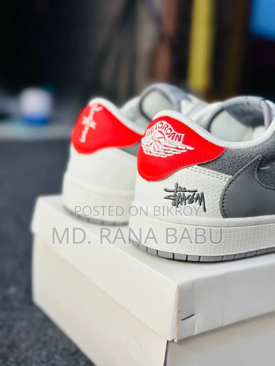 • Jordan 1 Low Travis Scott X Stüssy "Grey White Red"