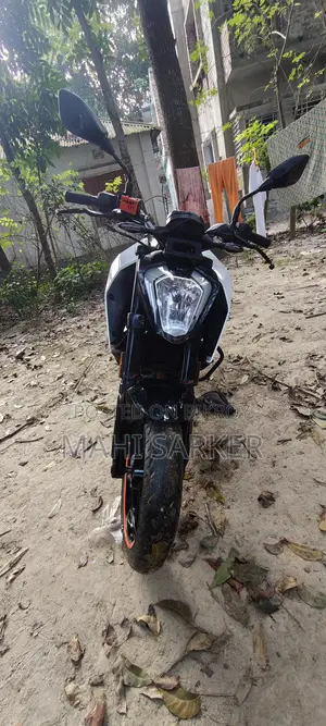 KTM Duke 125 2024 White