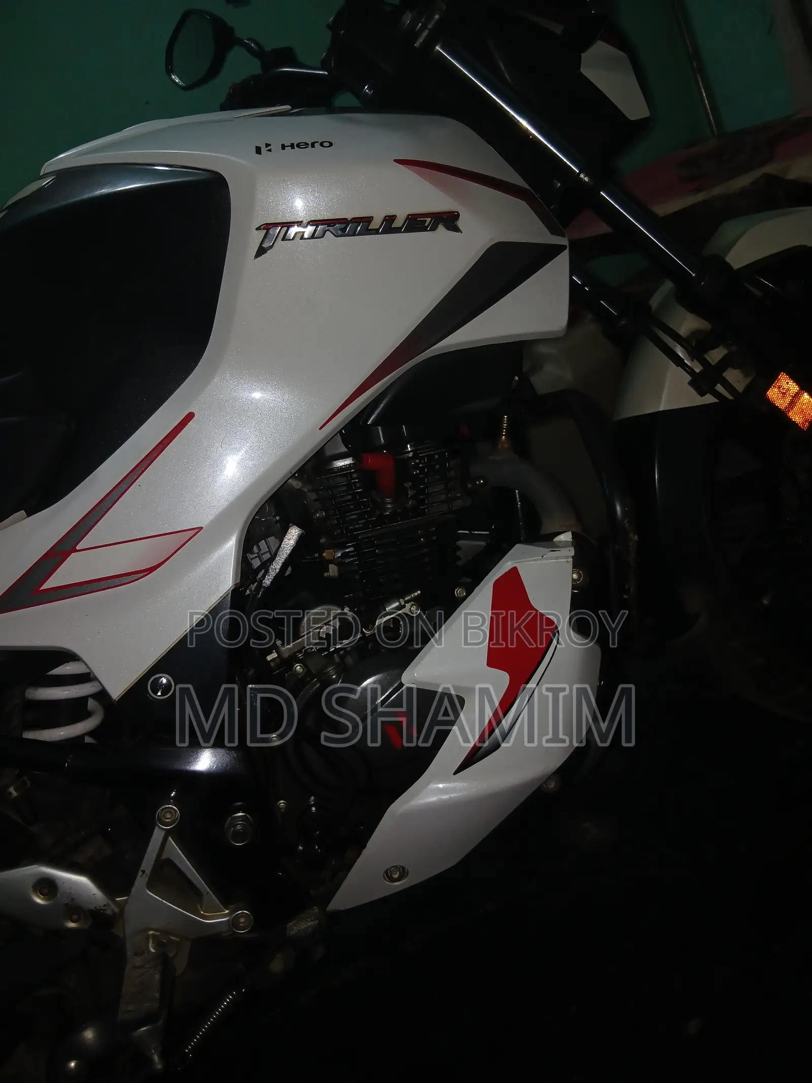 Hero Thriller 160R 2021 White