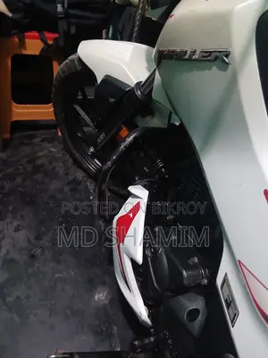 Hero Thriller 160R 2021 White