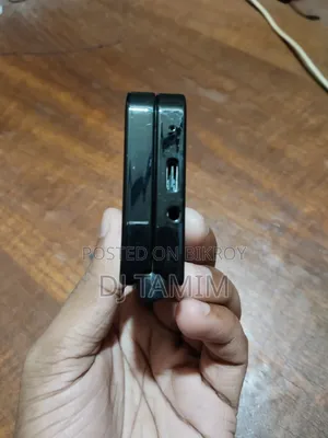 মোবাইল ফোন কালো