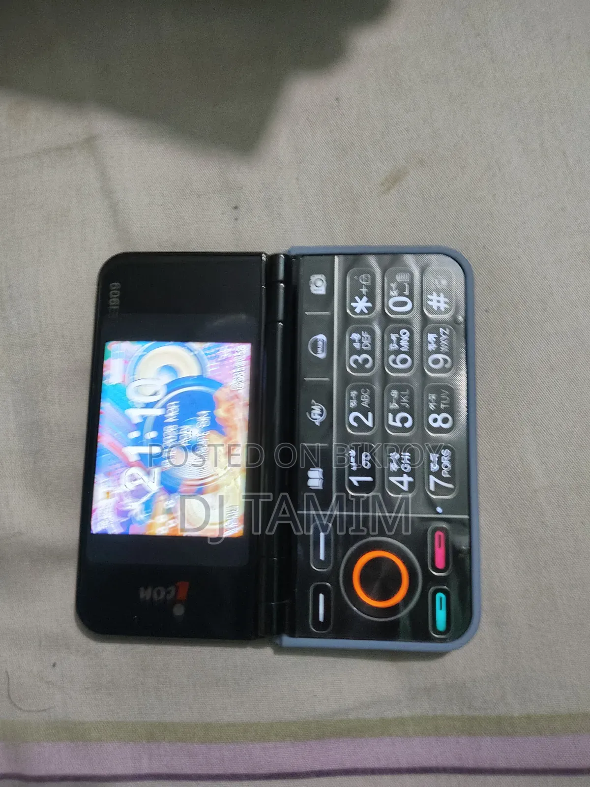 মোবাইল ফোন কালো