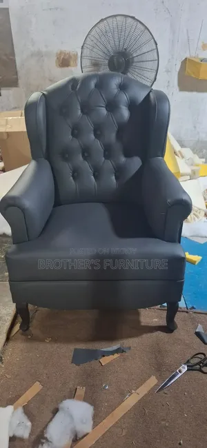 রেস্তোরাঁর সোফা Rexin and Fabric Available
