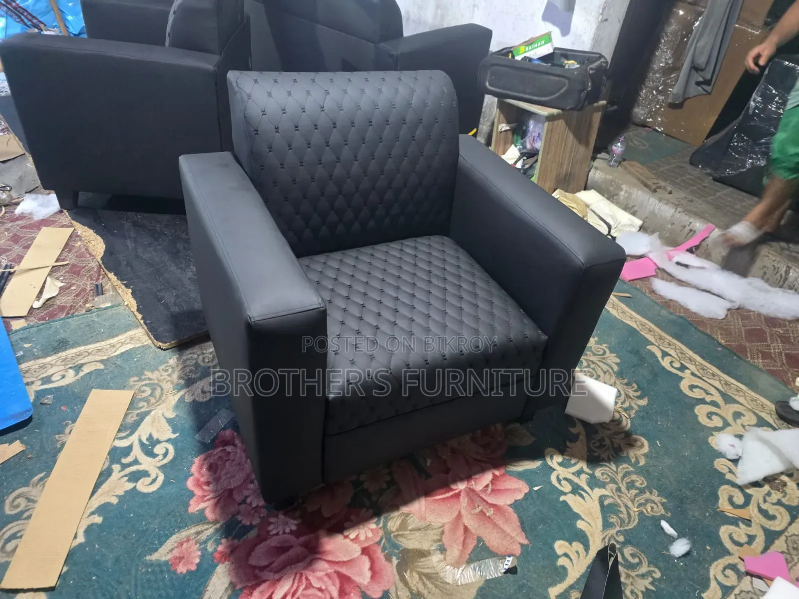 রেস্তোরাঁর সোফা Rexin and Fabric Available