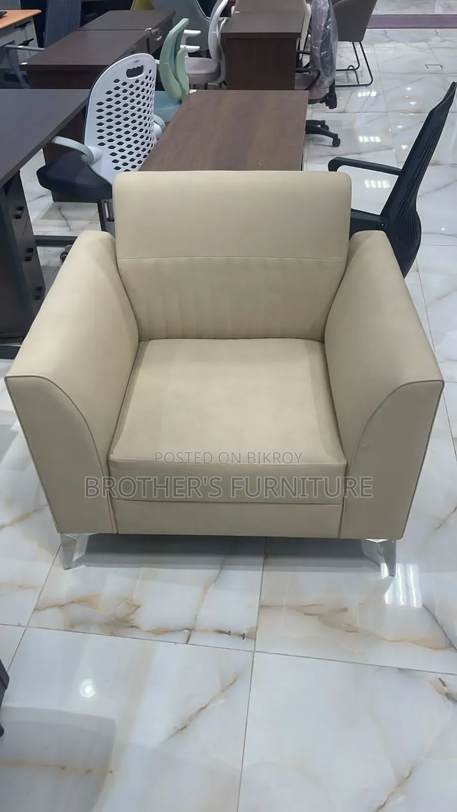 রেস্তোরাঁর সোফা Rexin and Fabric Available