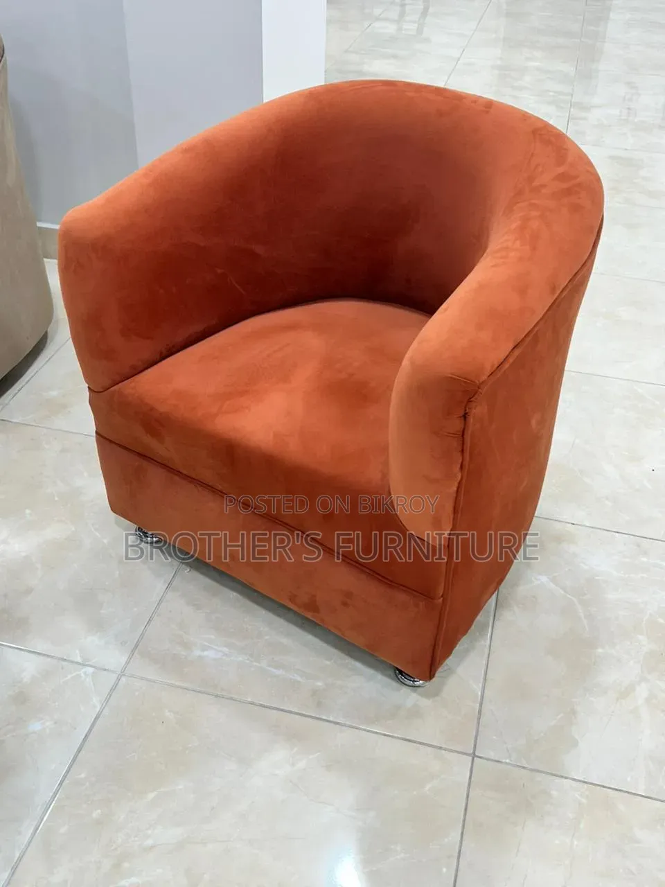 রেস্তোরাঁর সোফা Rexin and Fabric Available
