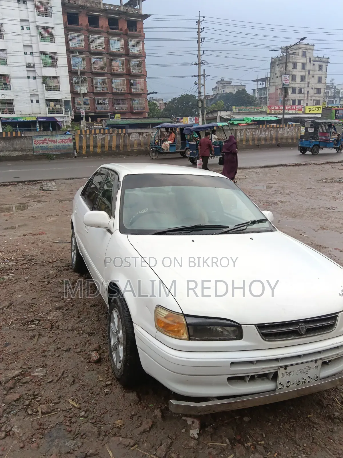 Toyota Corolla Sedan 1995 White